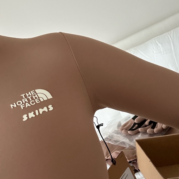 SIXMS x TNF The North Face Collection Full Set - Picture 9 of 15